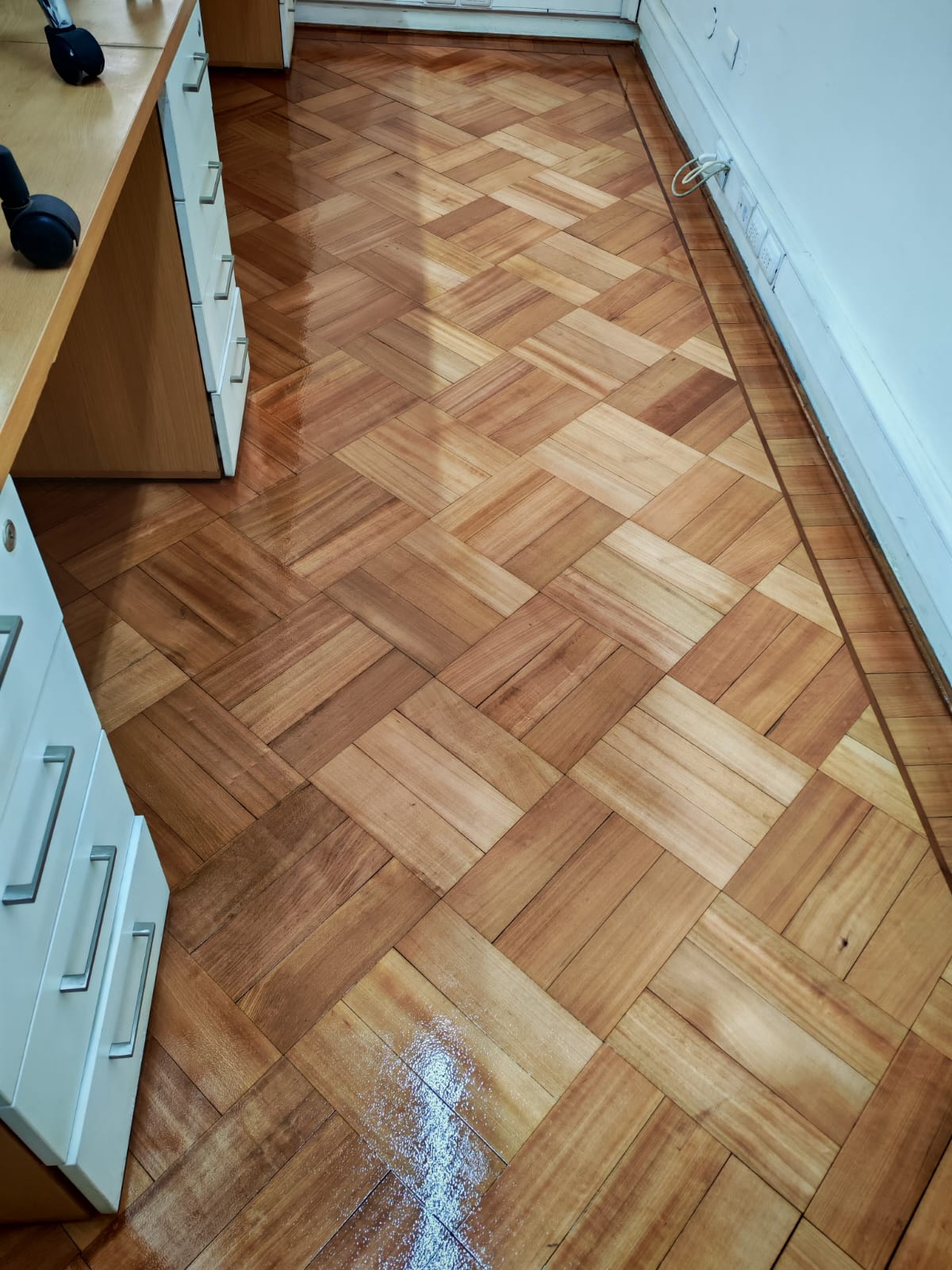Vitrificado de piso flotante